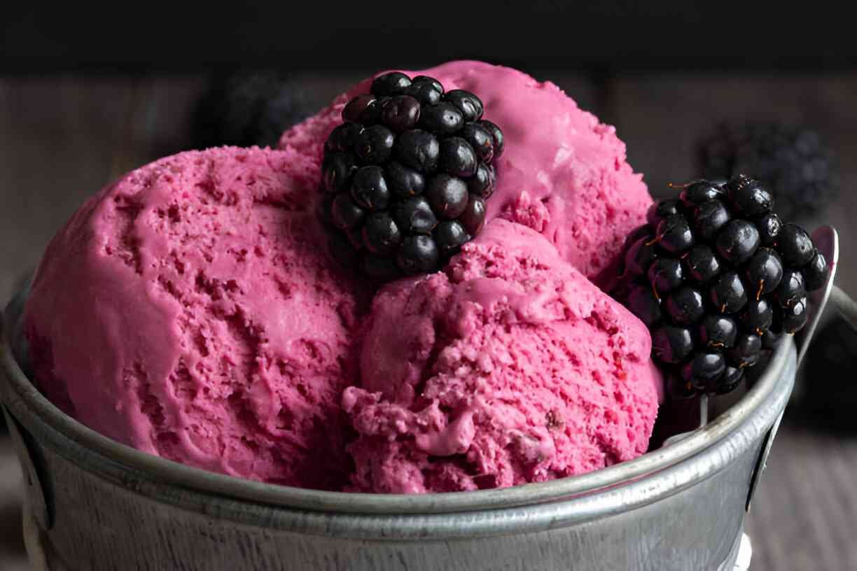 Boysenberry Ice Cream Recipe (Creamy, Fruity & Homemade) - Ice Cream
